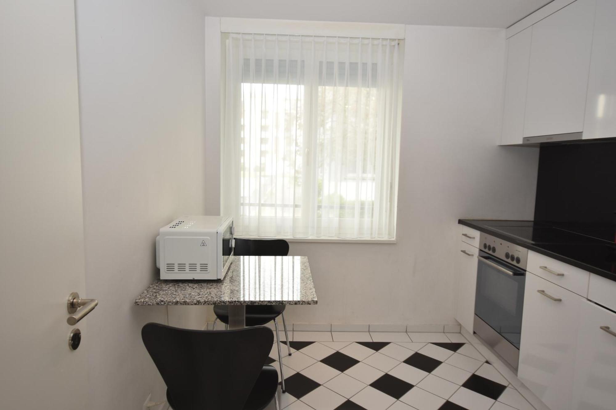 Stylish 2Br Near Lake - Flower 3 Zurich Bagian luar foto